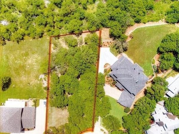 1128 Mallard Pointe Drive , Grand Prairie, TX 75104