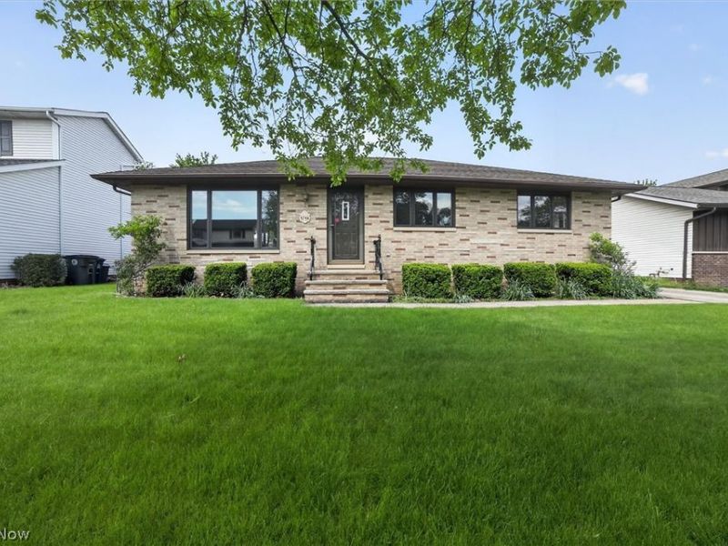 4746 Elizabeth Lane, Brooklyn, OH 44144 Photo 1