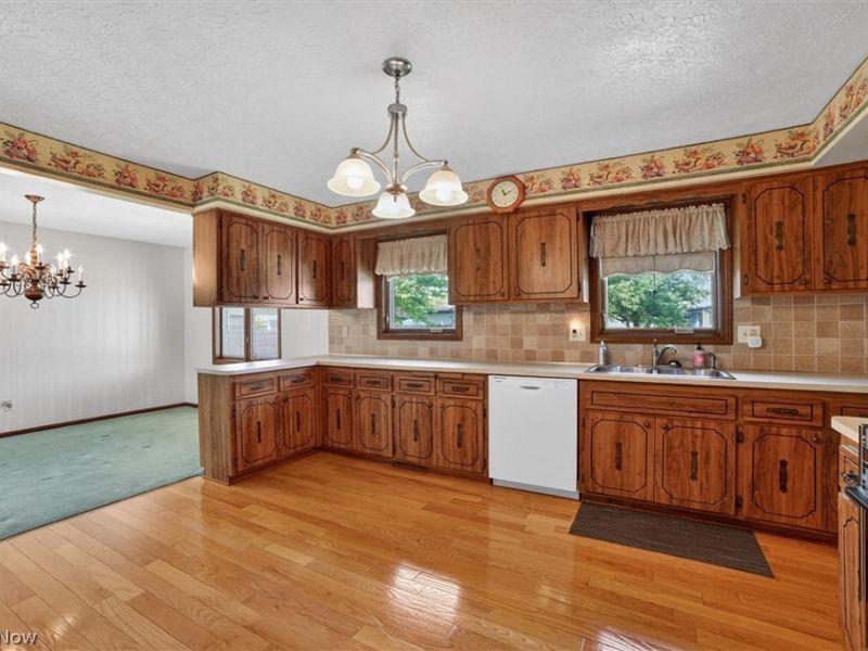 4746 Elizabeth Lane, Brooklyn, OH 44144 Photo 12