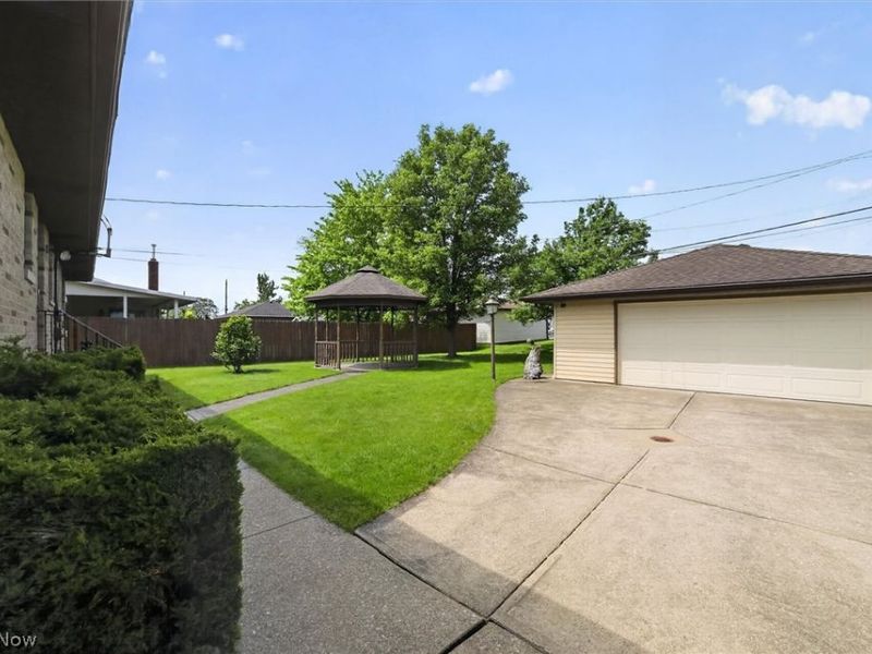 4746 Elizabeth Lane, Brooklyn, OH 44144 Photo 37