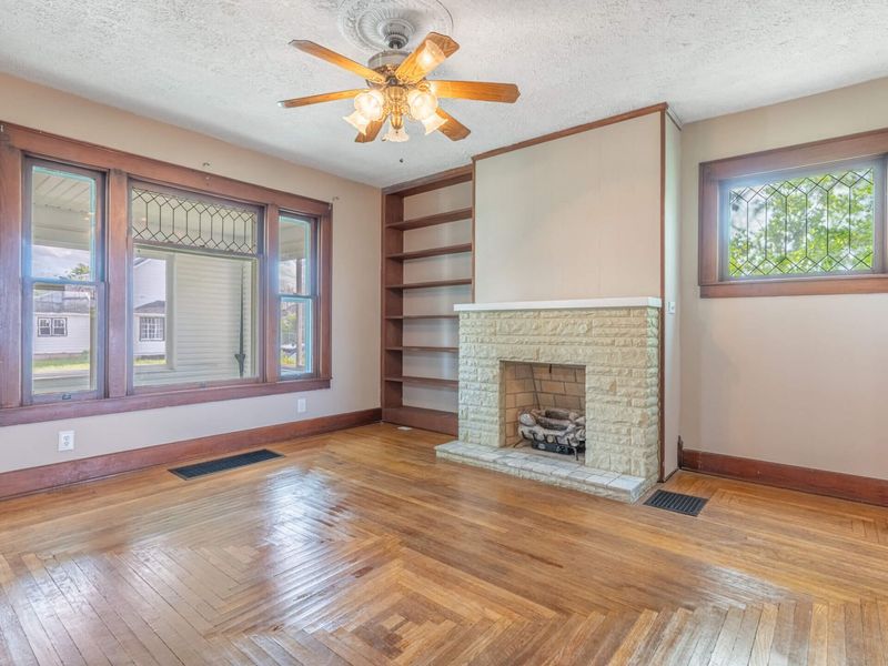444 E Main Street, Saint Paris, OH 43072 Photo 5