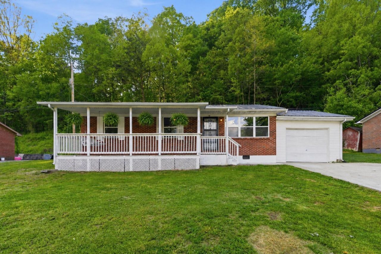 101 Holiday Hill Road, Clay City, KY 40312 Main Photo