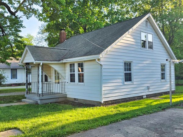 203 S Wilson Street, Olney, IL 62450