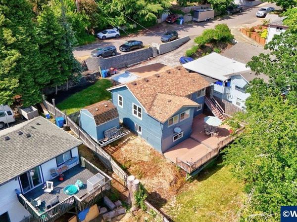 994 Terrance Dr NW, Salem, OR 97304