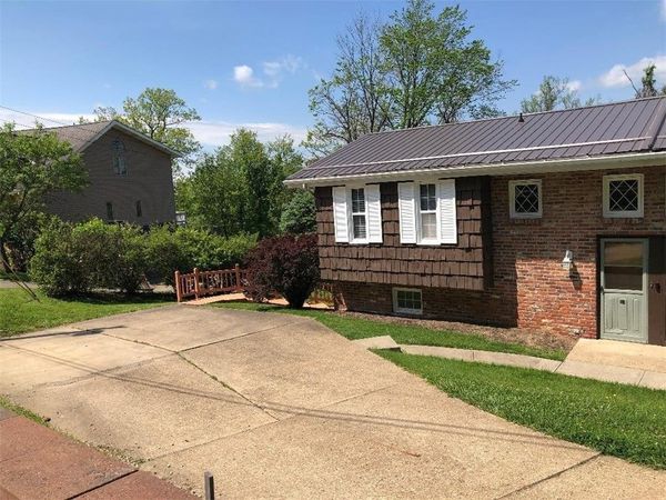 37 Webb Drive, Washington, PA 15301