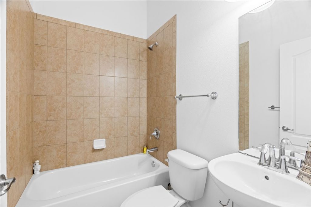 3385 Soft Breeze Circle, Melbourne, FL 32904 Photo