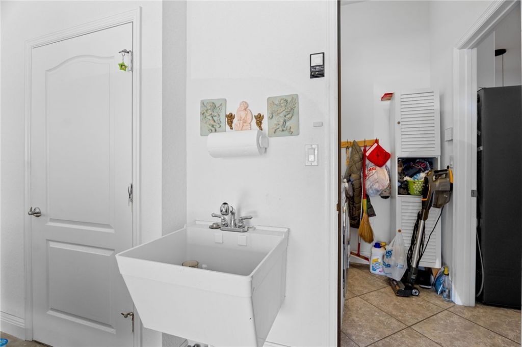 3385 Soft Breeze Circle, Melbourne, FL 32904 Photo