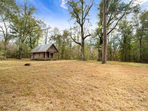 363 Mississippi 598, Seminary, MS 39479