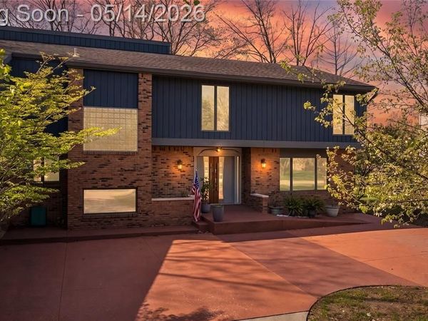 8727 Sarah Lane, Grosse Ile Twp, MI 48138