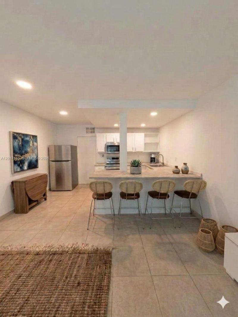 926 Michigan Ave , Unit 4, Miami Beach, FL 33139 Photo