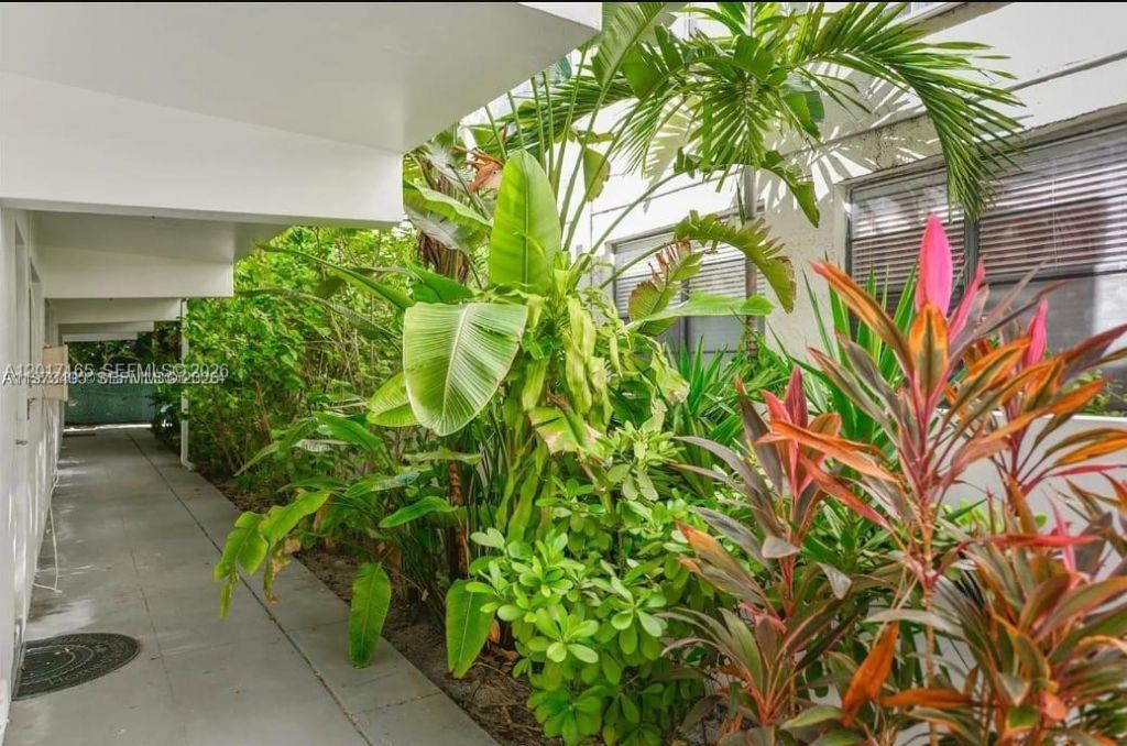 926 Michigan Ave , Unit 4, Miami Beach, FL 33139 Photo