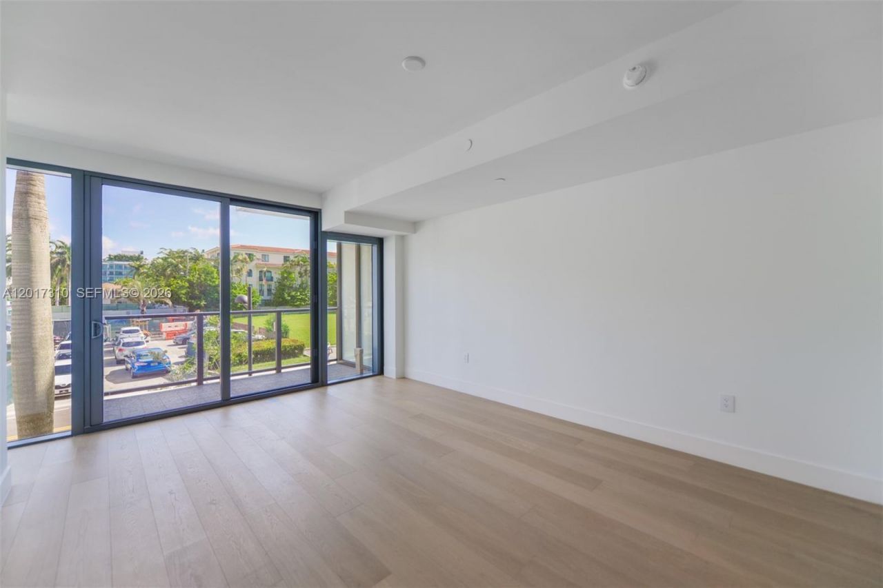 1177 Kane Concourse, Unit 204, Bay Harbor Islands, FL 33154 Photo