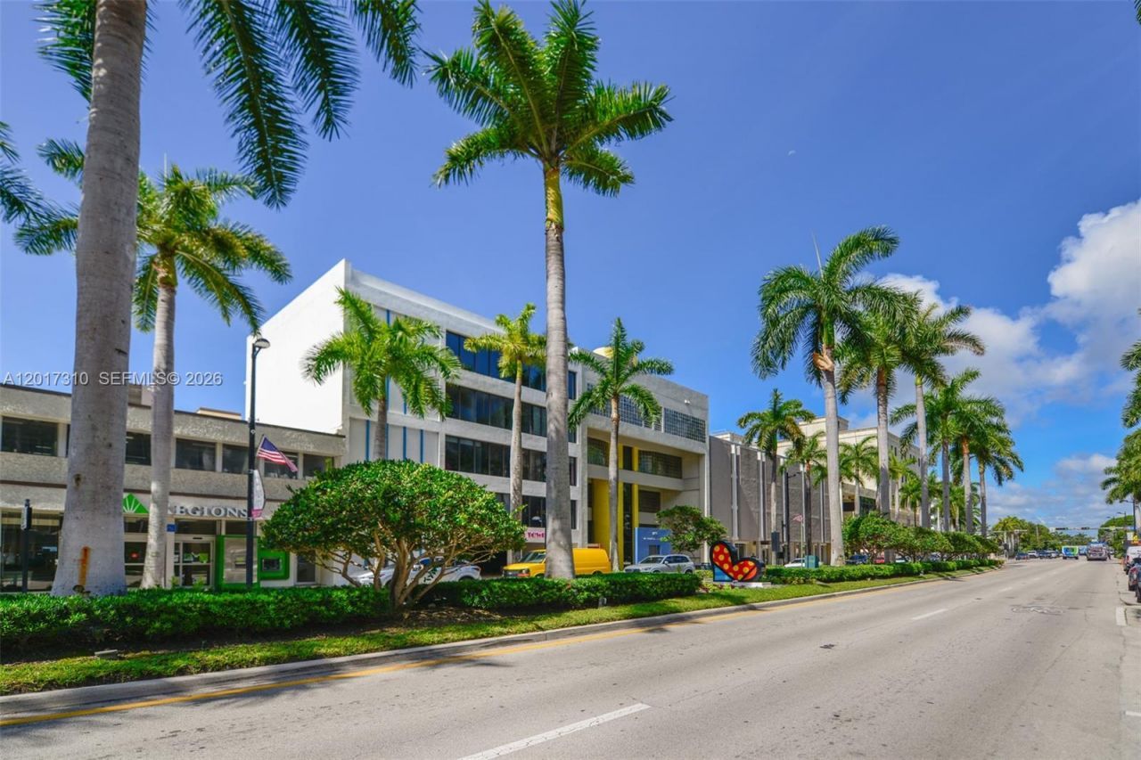 1177 Kane Concourse, Unit 204, Bay Harbor Islands, FL 33154 Photo