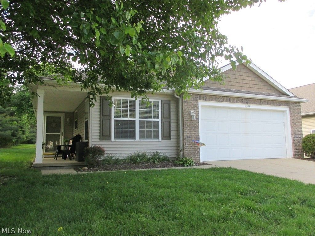 2399 Marlborough Drive , Uniontown, OH 44685 Main Photo