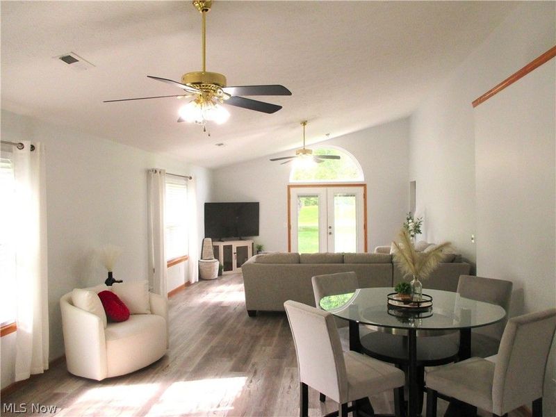 2399 Marlborough Drive, Uniontown, OH 44685 Photo 10
