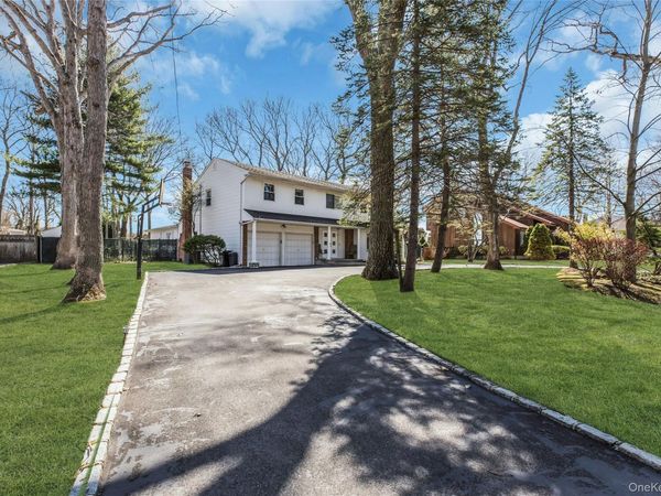 132 Washington Avenue, Plainview, NY 11803