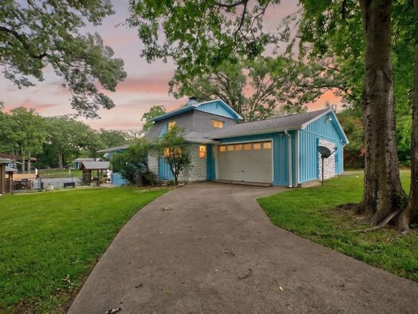 132 Shady Shores Drive, Mabank, TX 75156