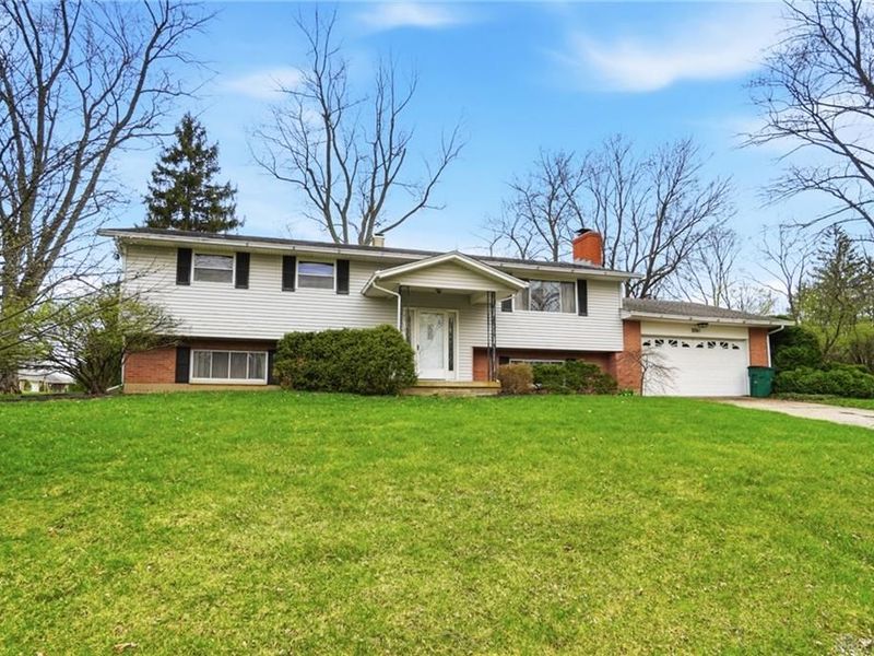 2761 La Cresta Drive, Beavercreek, OH 45431 Photo 4