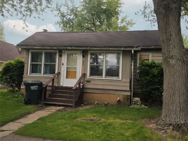 355 E Oregon Avenue , Sebring, OH 44672