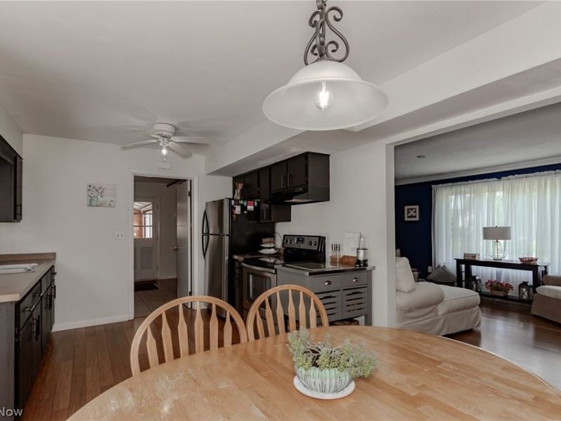 344 Karen Drive, Chardon, OH 44024 Photo 5