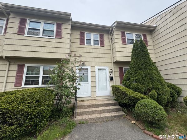 30 Round Tree, Unit 6, Naugatuck, CT 06770
