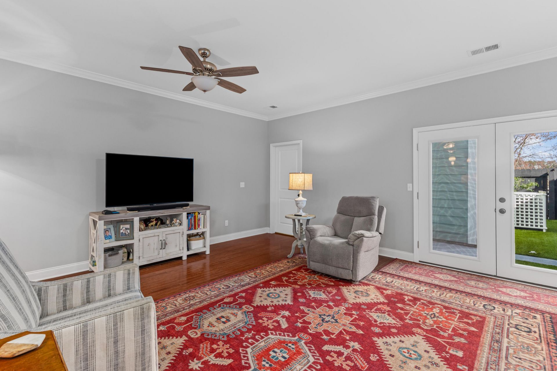 2068 Promenade Court Photo 12
