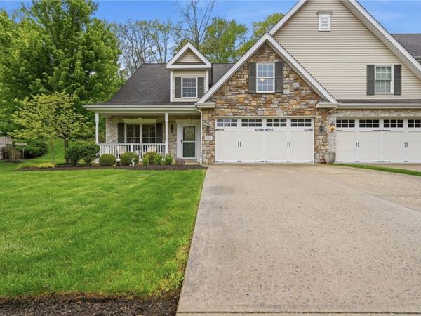 303 Torrey Pine Dr , Mars, PA 16046