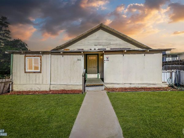 306 Eastern Avenue, Taft, CA 93268