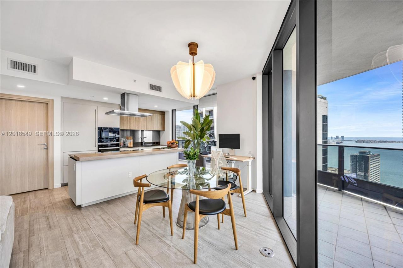 1000 Brickell Plz , Unit 4601, Miami, FL 33131 Photo