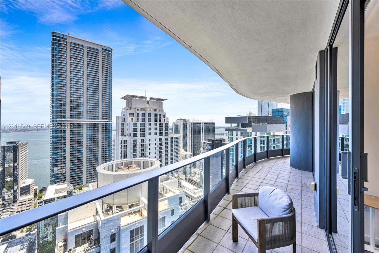 1000 Brickell Plz , Unit 4601, Miami, FL 33131 Photo