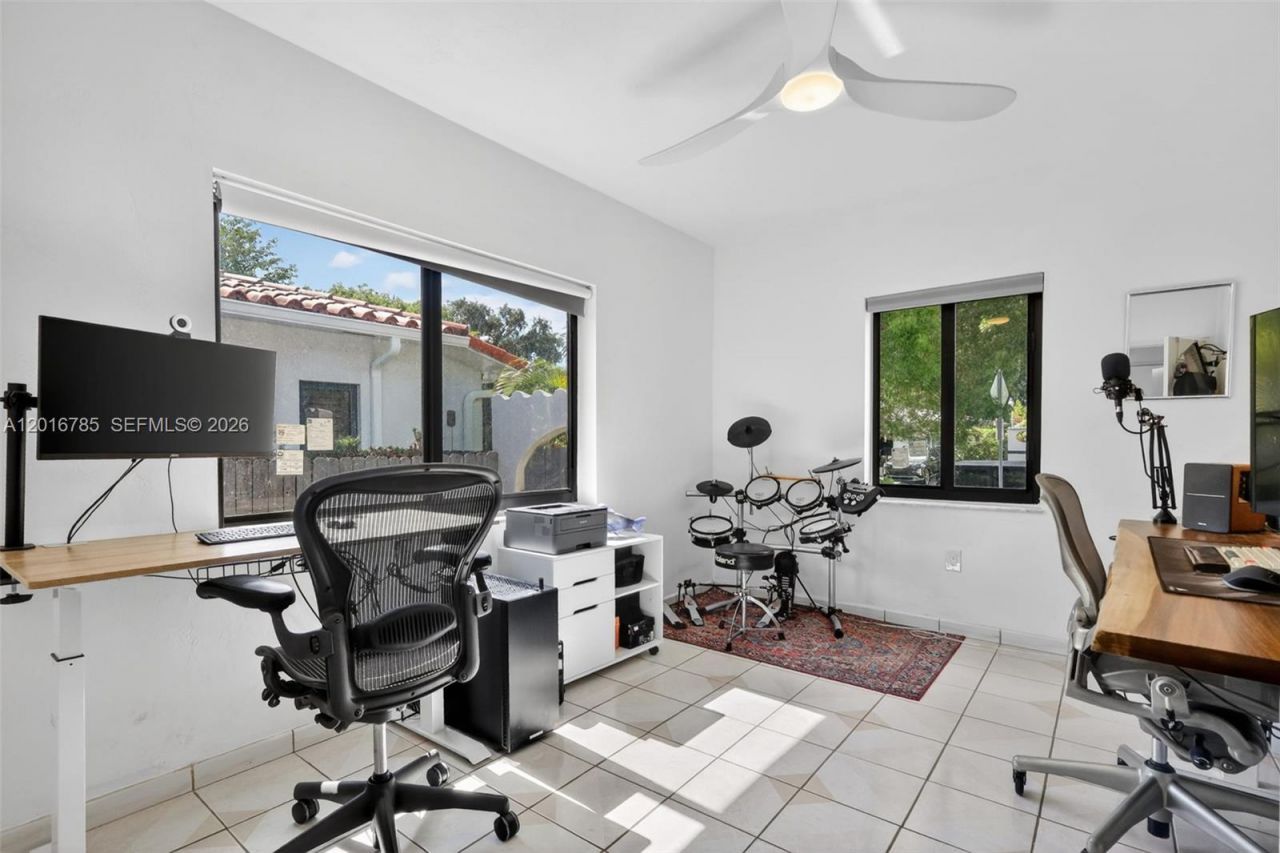 1871 SW 23rd St, Miami, FL 33145 Photo