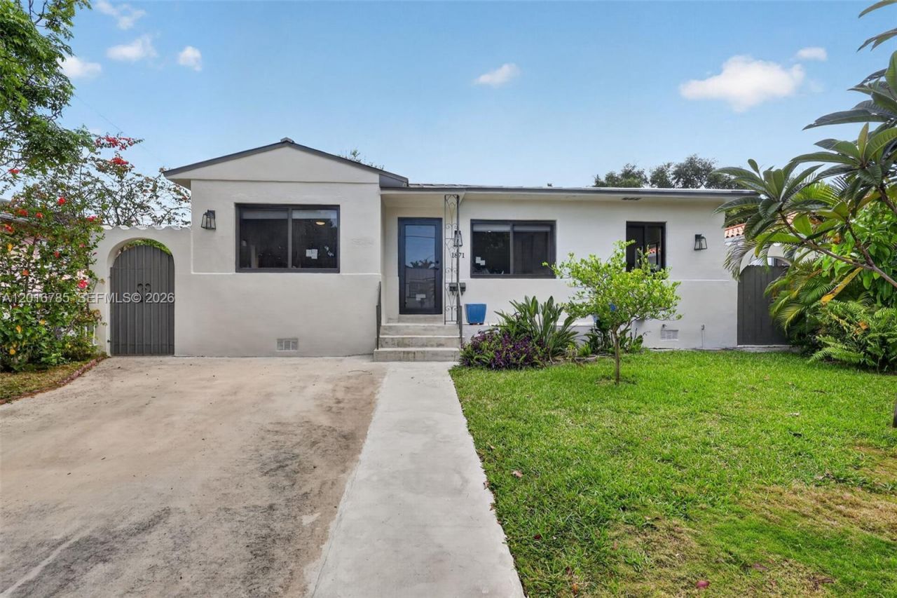1871 SW 23rd St, Miami, FL 33145 Photo