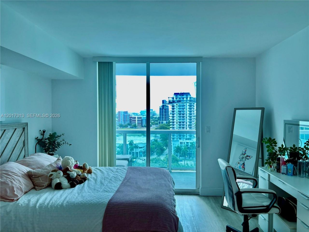 1800 N Bayshore Dr , Unit 1704, Miami, FL 33132 Photo