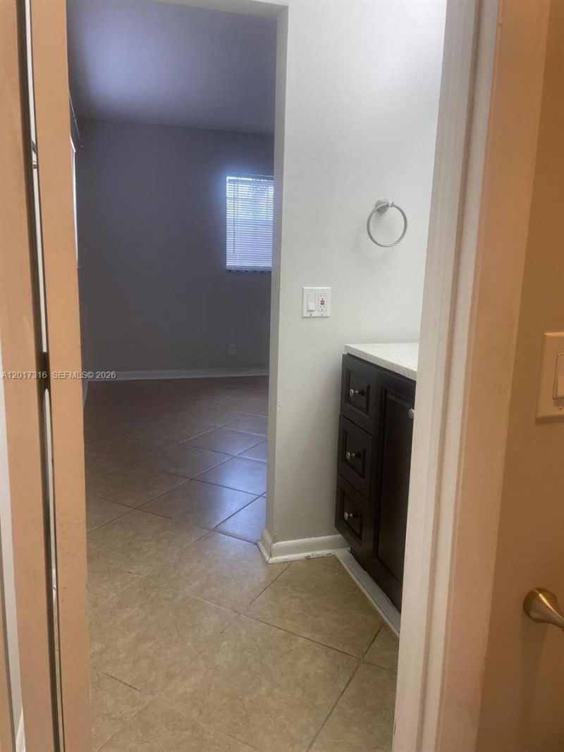 660 Tennis Club Dr , Unit 101, Fort Lauderdale, FL 33311 Photo