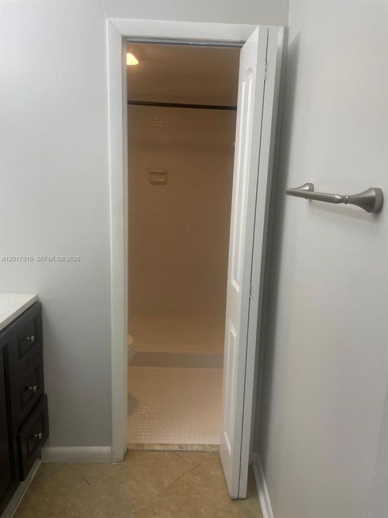 660 Tennis Club Dr , Unit 101, Fort Lauderdale, FL 33311 Photo