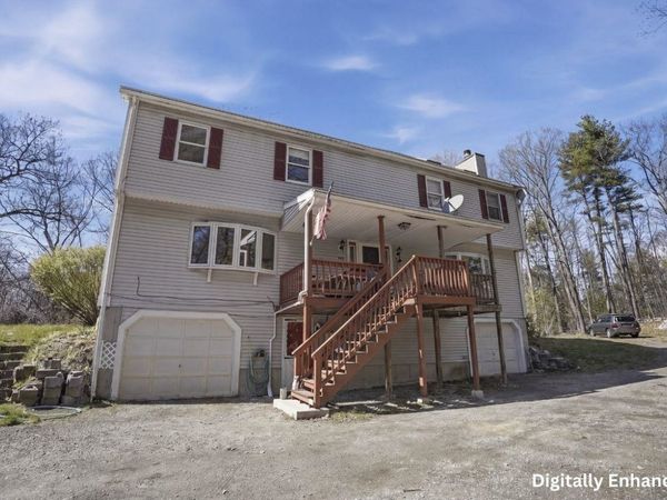 63 Kienia Road, Unit B, Hudson, NH 03051
