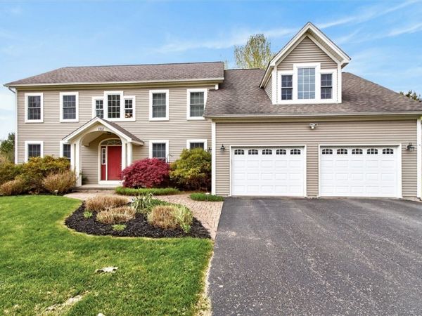 1762 Schlegel Rd , Webster, NY 14580