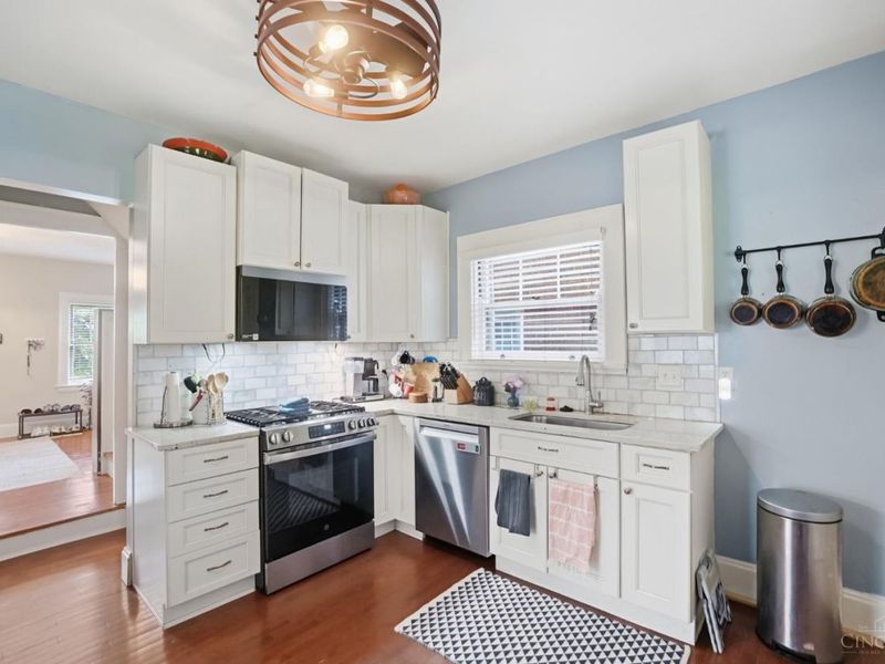 961 Marion Avenue, Cincinnati, OH 45229 Photo 11