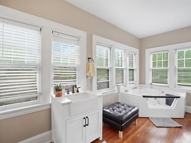 961 Marion Avenue, Cincinnati, OH 45229 Photo 16