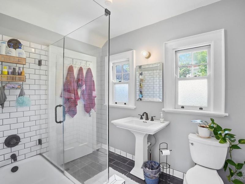 961 Marion Avenue, Cincinnati, OH 45229 Photo 28