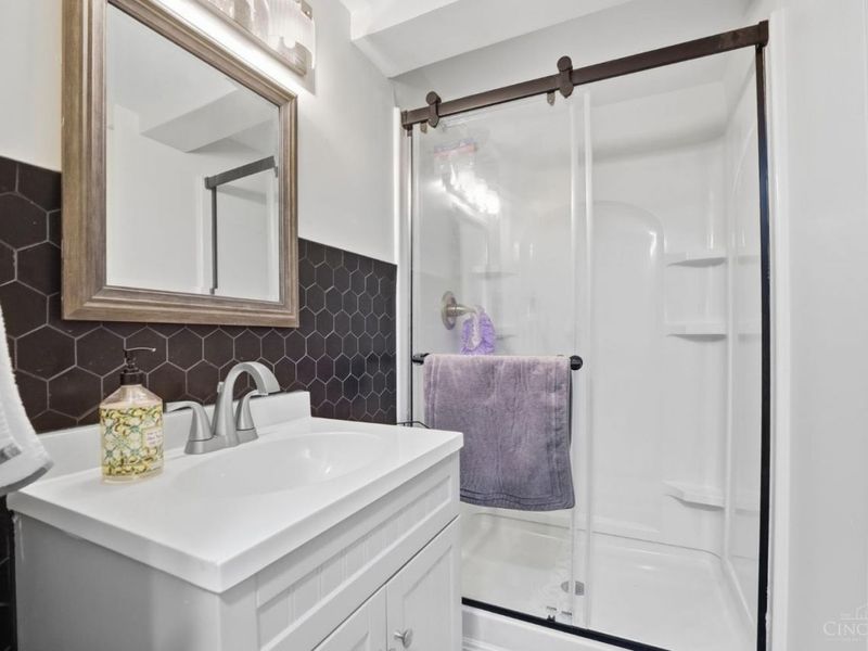 961 Marion Avenue, Cincinnati, OH 45229 Photo 39