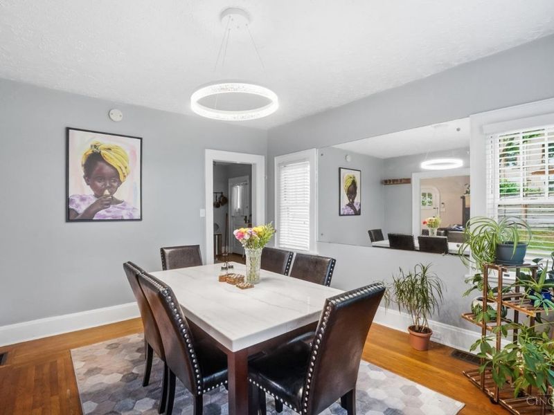 961 Marion Avenue, Cincinnati, OH 45229 Photo 8