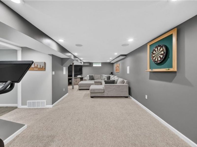 16168 Brinbourne Avenue, Middleburg Heights, OH 44130 Photo 19