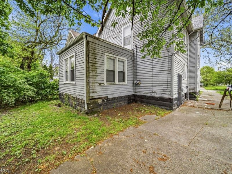 10022 Adams Avenue, Cleveland, OH 44108 Photo 35