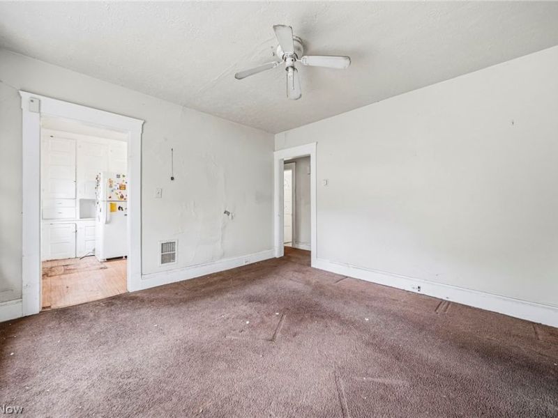 10022 Adams Avenue, Cleveland, OH 44108 Photo 8