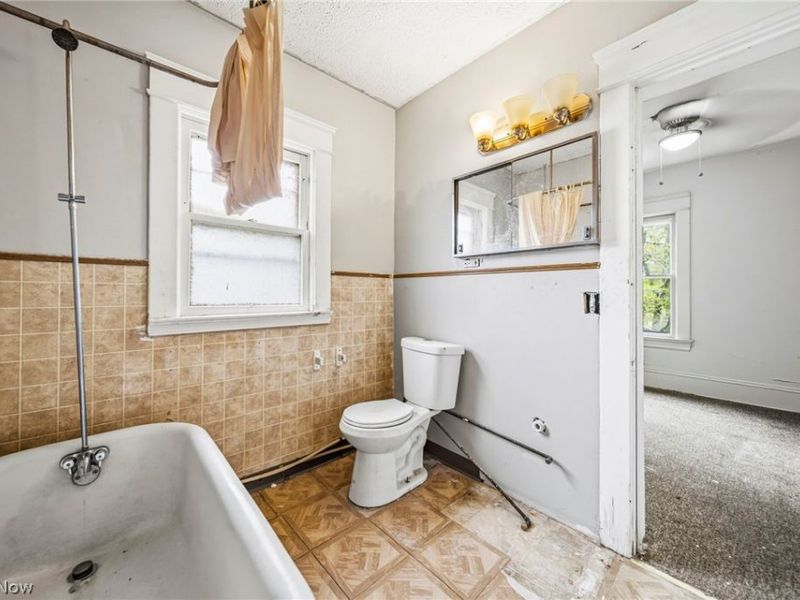 6732 Edna Avenue, Cleveland, OH 44103 Photo 14