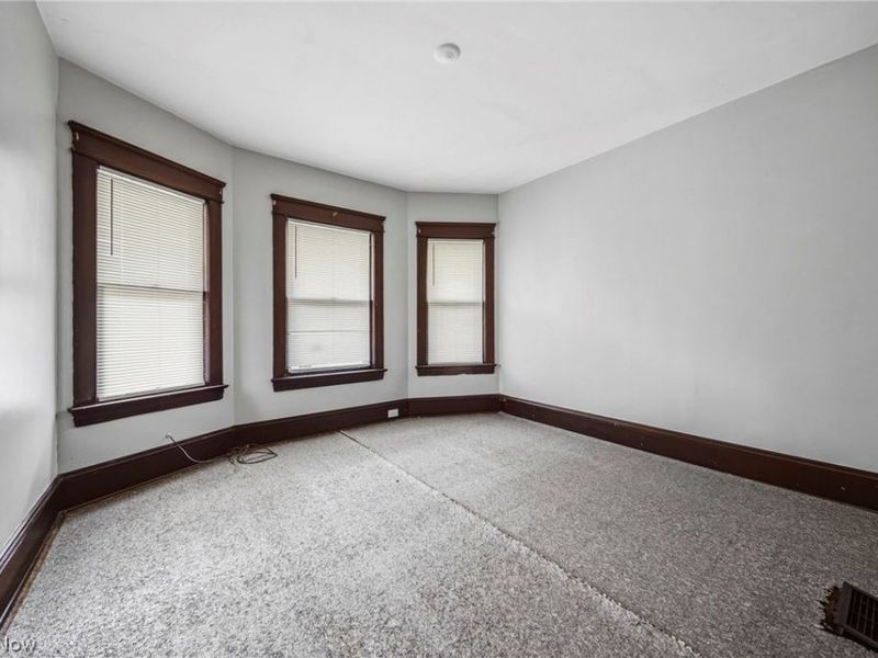 6732 Edna Avenue, Cleveland, OH 44103 Photo 25