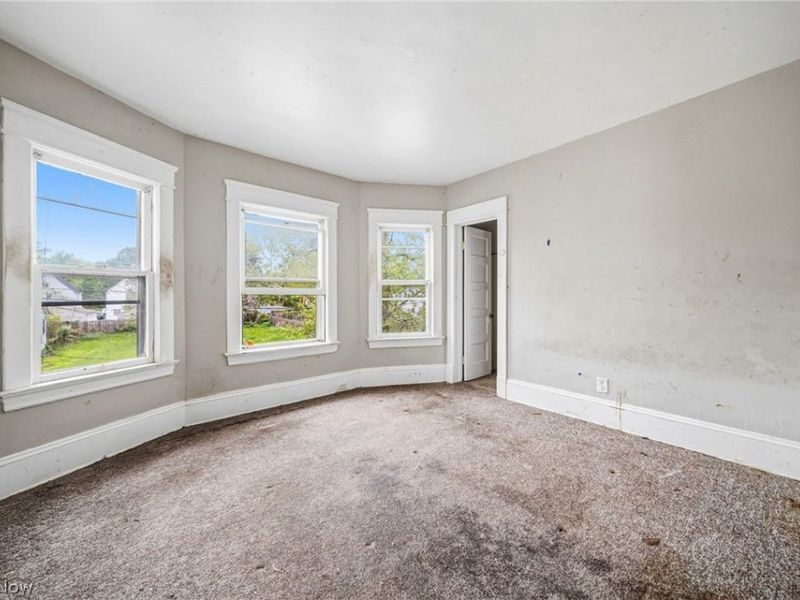 6732 Edna Avenue, Cleveland, OH 44103 Photo 5