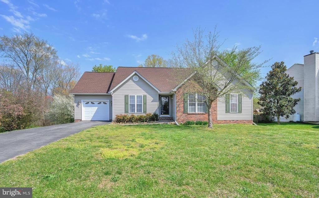 2404 Ruffin Drive, Fredericksburg, VA 22408 Main Photo