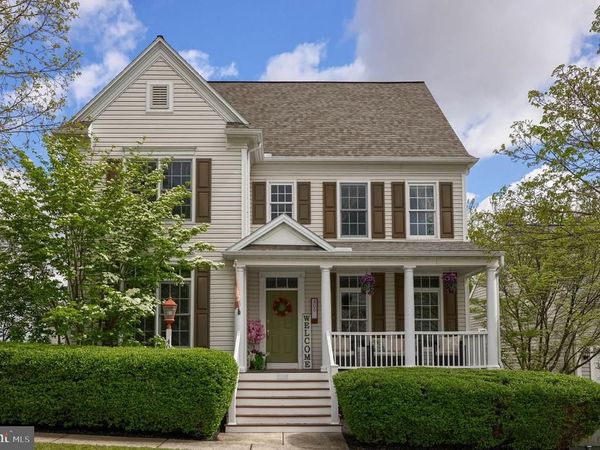 405 SAGAMORE HILL , MOUNT JOY, PA 17552
